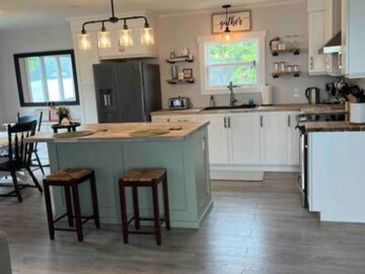 Enjoy the updated kitchen