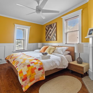 Victorian Jellybean Gem | 3Bd | King Main | 2.5Ba