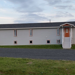 Edge of the Avalon Inn - The Annex