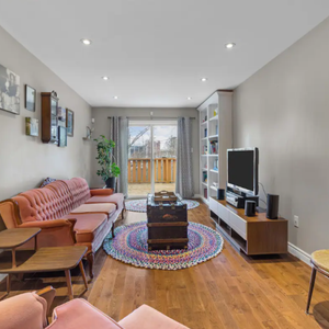 Retro & Vintage Downtown Rental