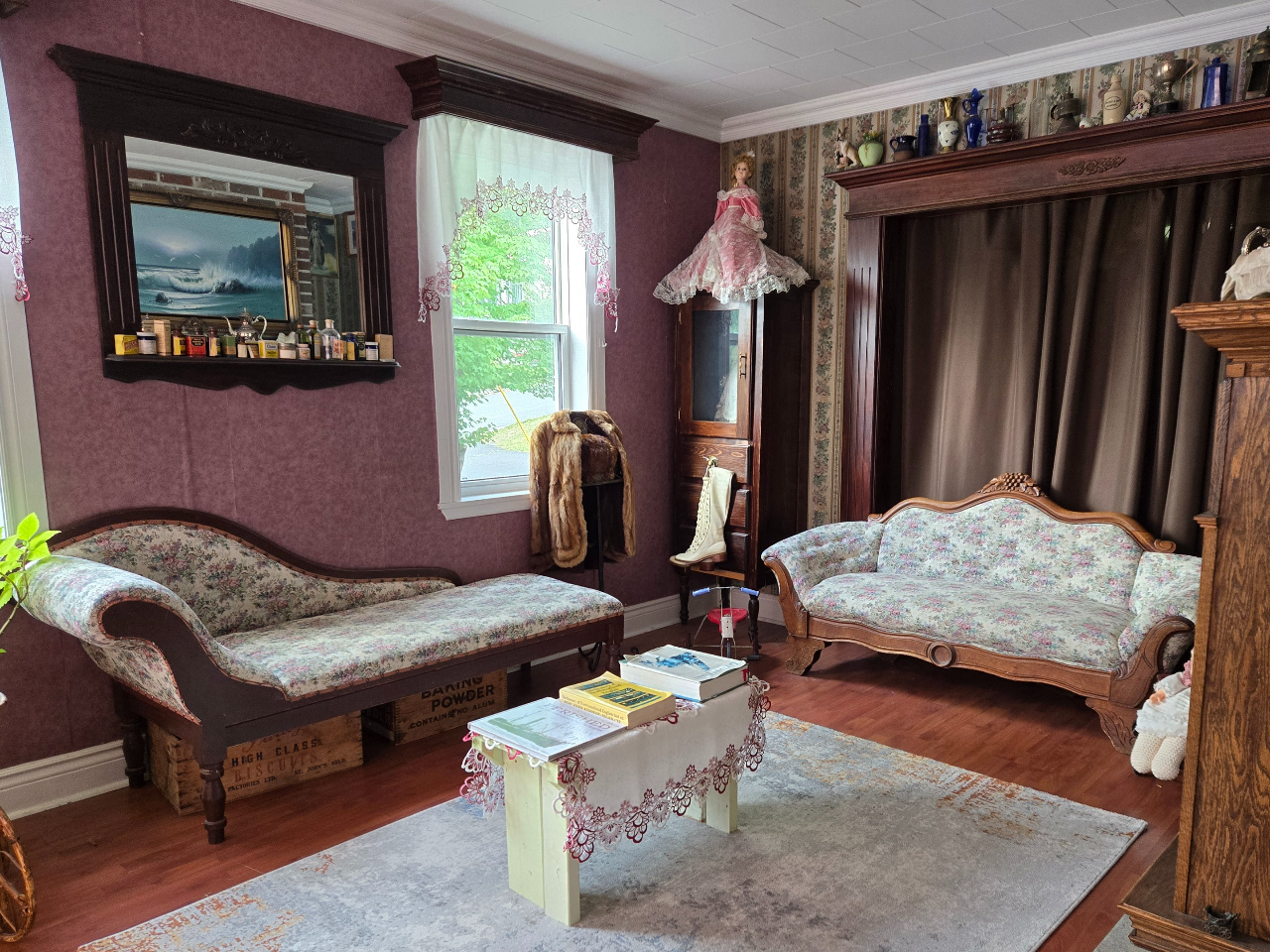 Common areas are furnished with antiques and collectibles