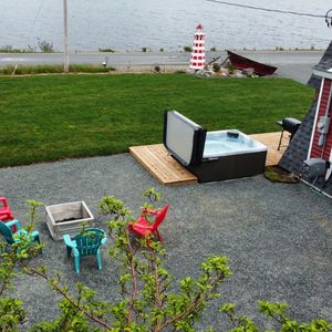 Seaglo Cabins  -  Skipper's Lighthouse